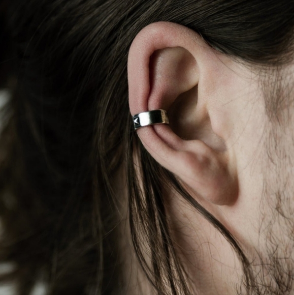 Silver Pyramid Ear Cuff - Picture 2 of 6